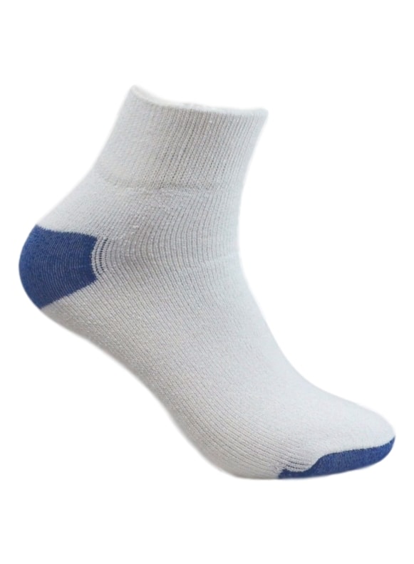 2017-08-31 13.39.29_clipped_rev_1 Decoration wooden present - Image 1